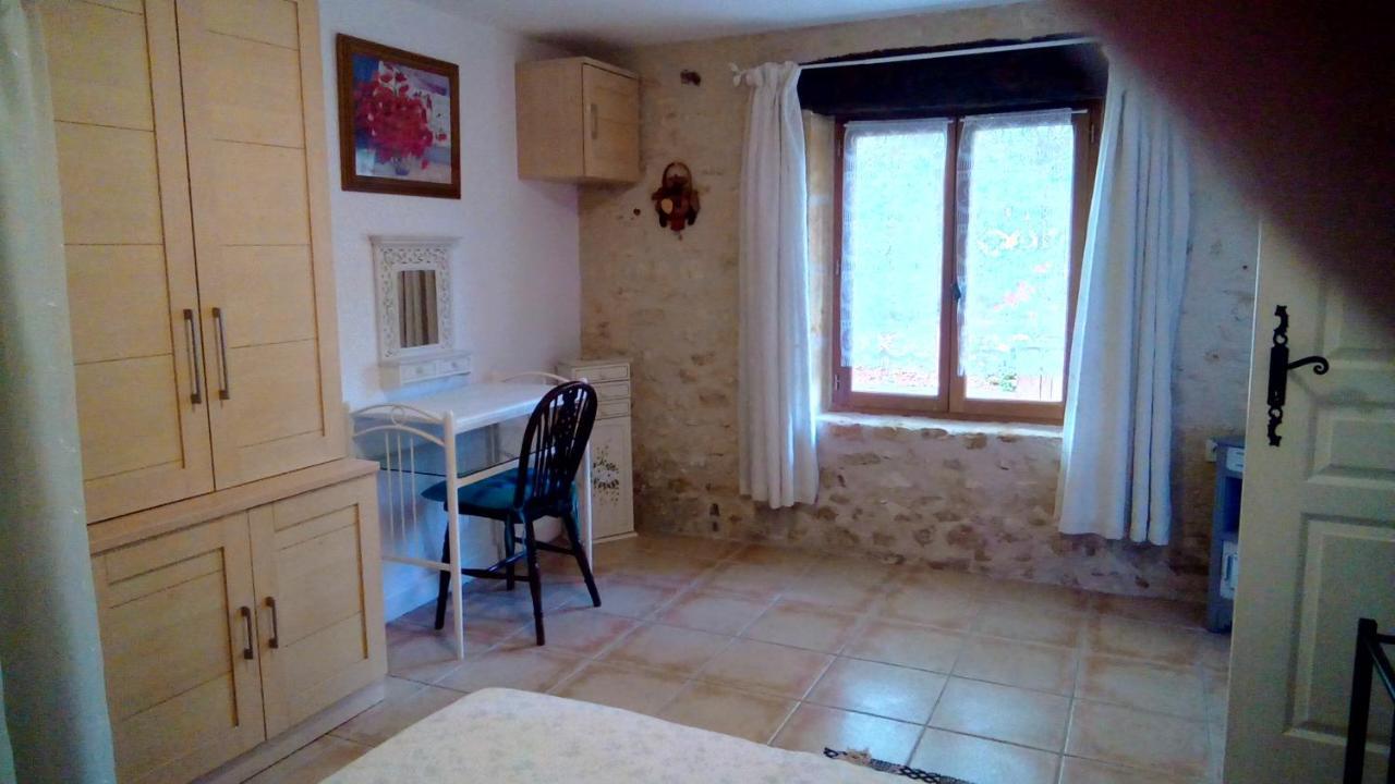 Les Coustilles Saint-Alvere Ngoại thất bức ảnh